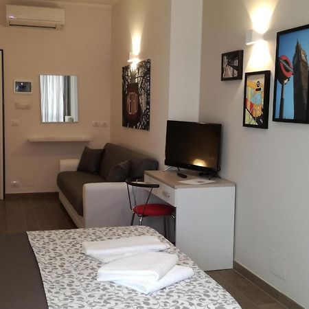 קולניו Metro Apartment מראה חיצוני תמונה