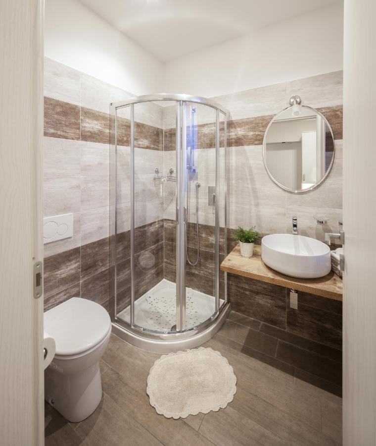 קולניו Metro Apartment מראה חיצוני תמונה