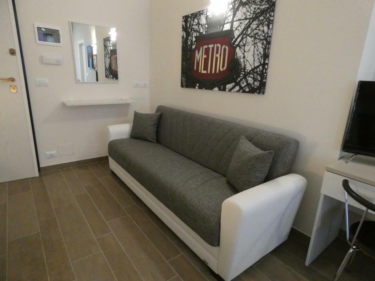 קולניו Metro Apartment מראה חיצוני תמונה